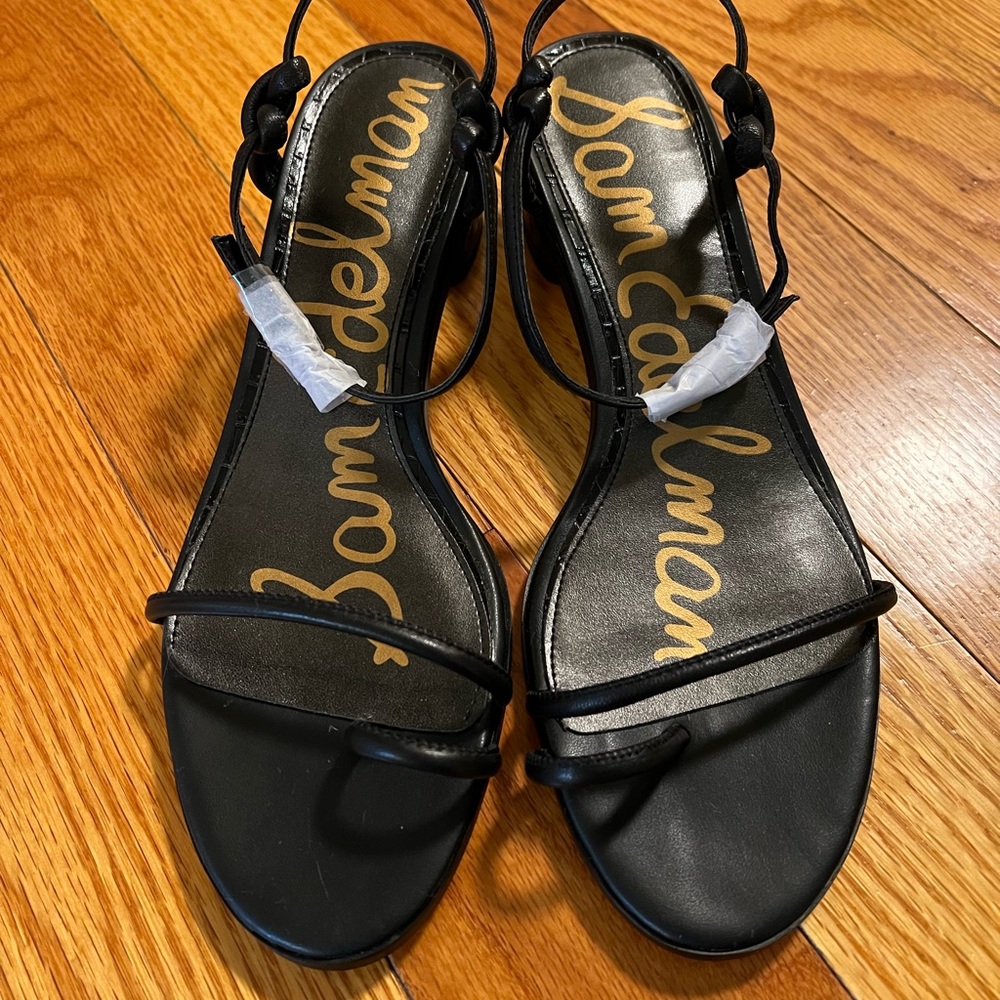 NWOB. Sam Edelman low heel sandals